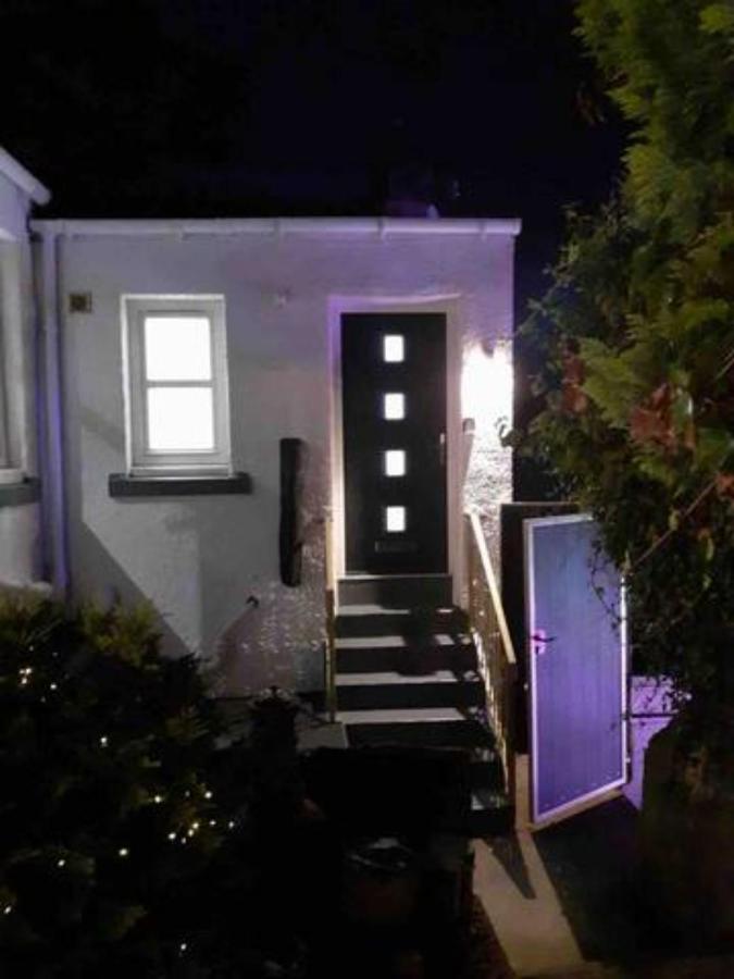 The Holiday Hoose Kinghorn Exterior photo